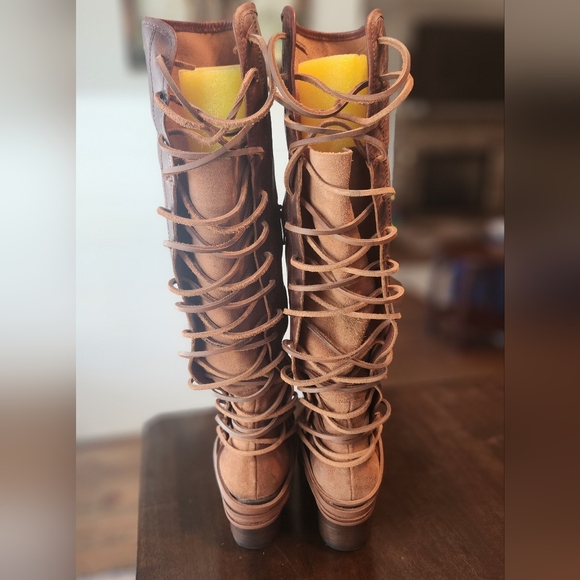 Freebird Coal - Cognac - 9 - Picture 4 of 8